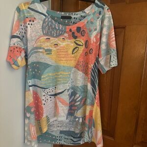 Long tunic. Perfect for spring. Large.  Excellent condition